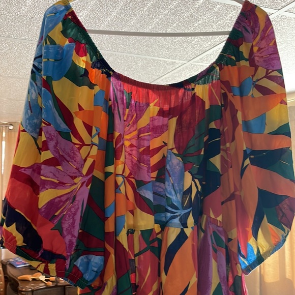 3XL Terra & Sky midi sleeve elastic arm boho beautiful on.  Great flexible pop - Picture 5 of 5